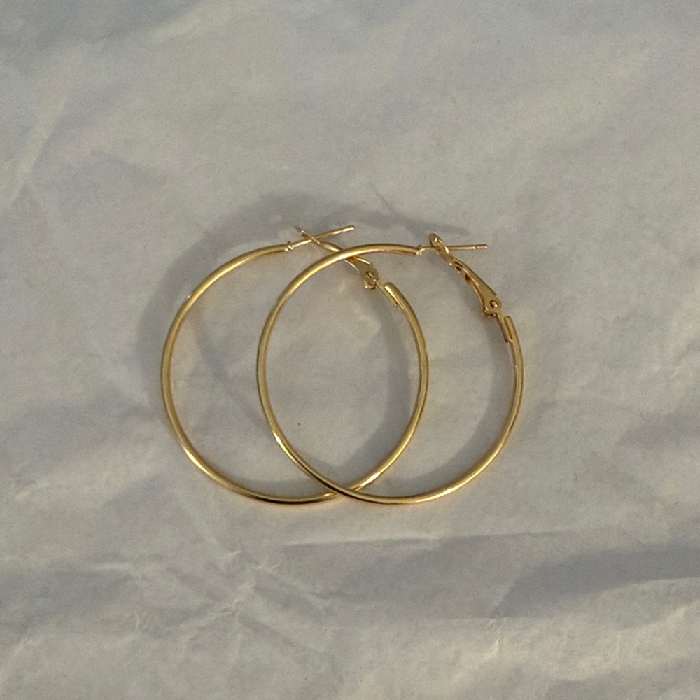 Elegant Costume Jewelry Gold Hoop Earrings Set - Picture 3 of 5